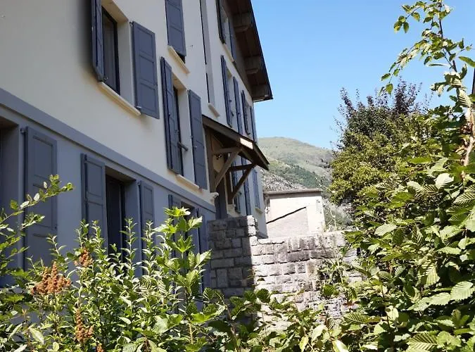 Du Doumet - Luz Centre - Parking Et Garage Individuel Ferme - Draps Et Serviettes Inclus *