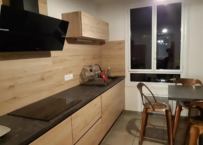 Apartament Du Doumet - Luz Centre - Parking Et Garage Individuel Ferme - Draps Et Serviettes Inclus