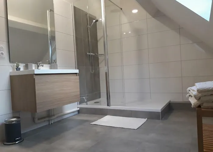 Du Doumet - Luz Centre - Parking Et Garage Individuel Ferme - Draps Et Serviettes Inclus