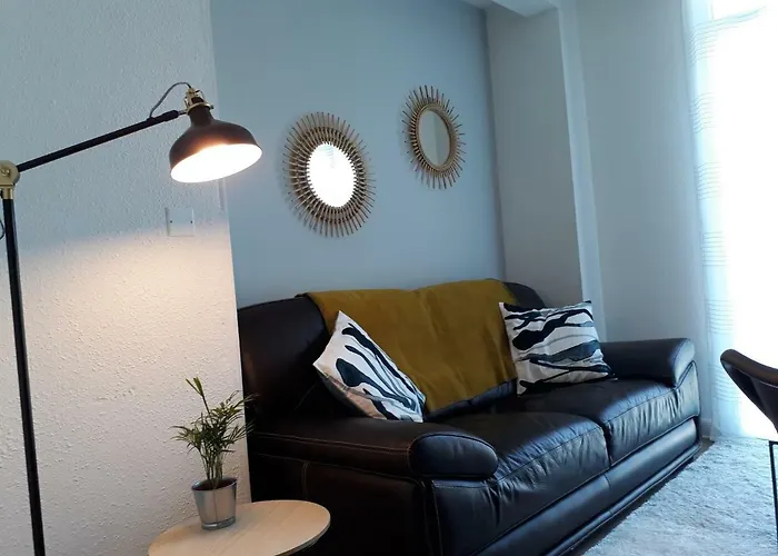 Apartament Du Doumet - Luz Centre - Parking Et Garage Individuel Ferme - Draps Et Serviettes Inclus *